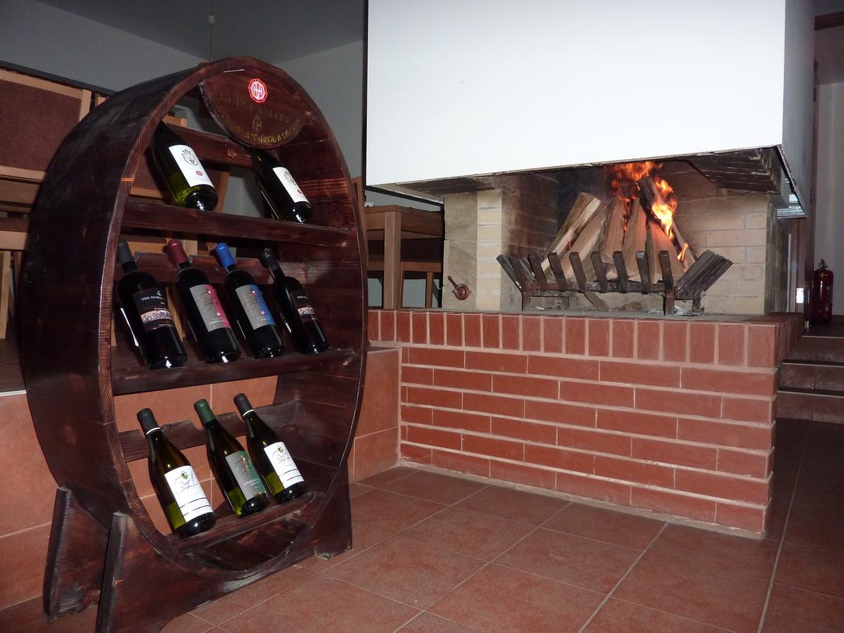 Hotel Black Stork Nisovo Bagian luar foto