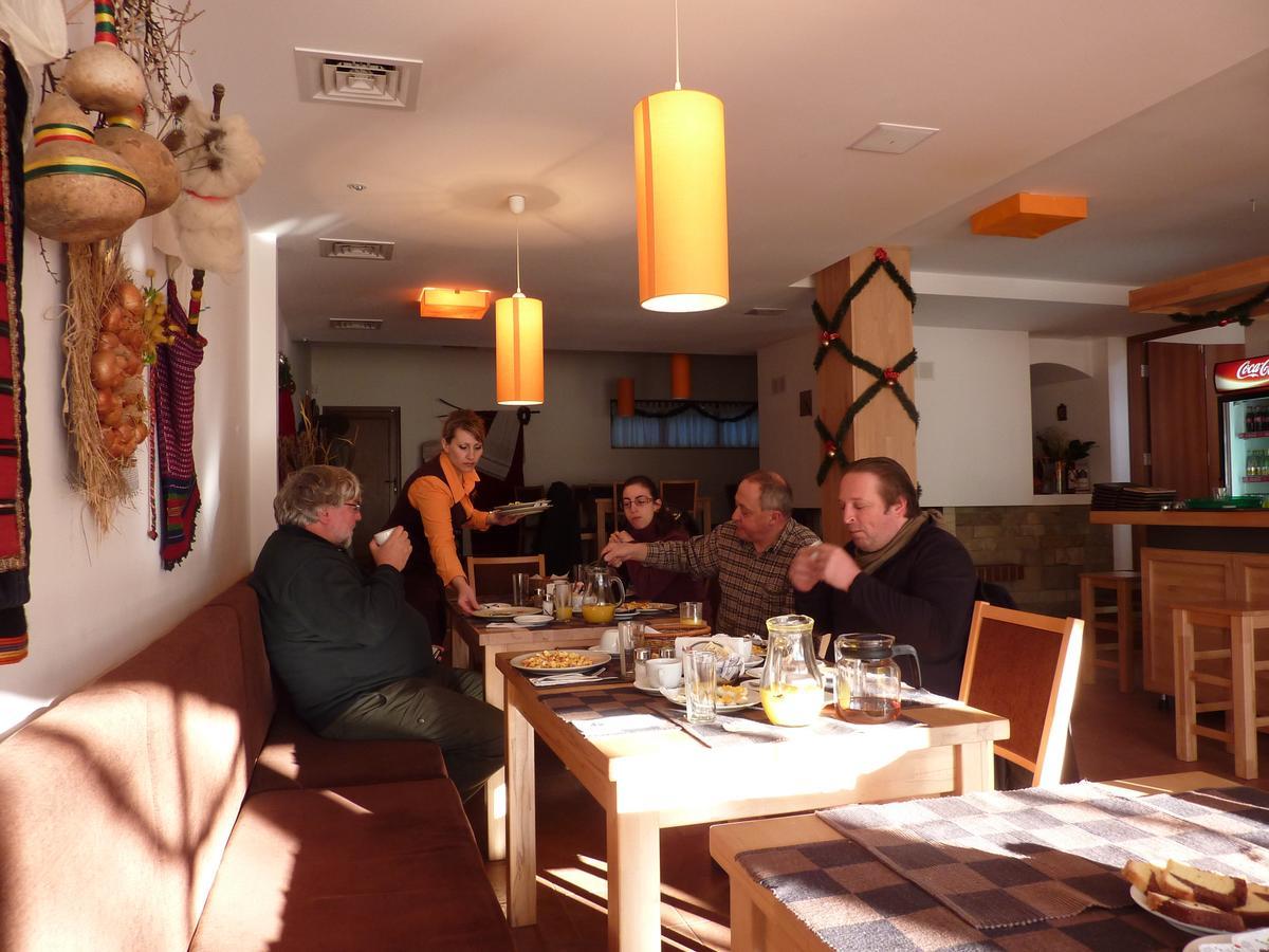 Hotel Black Stork Nisovo Bagian luar foto